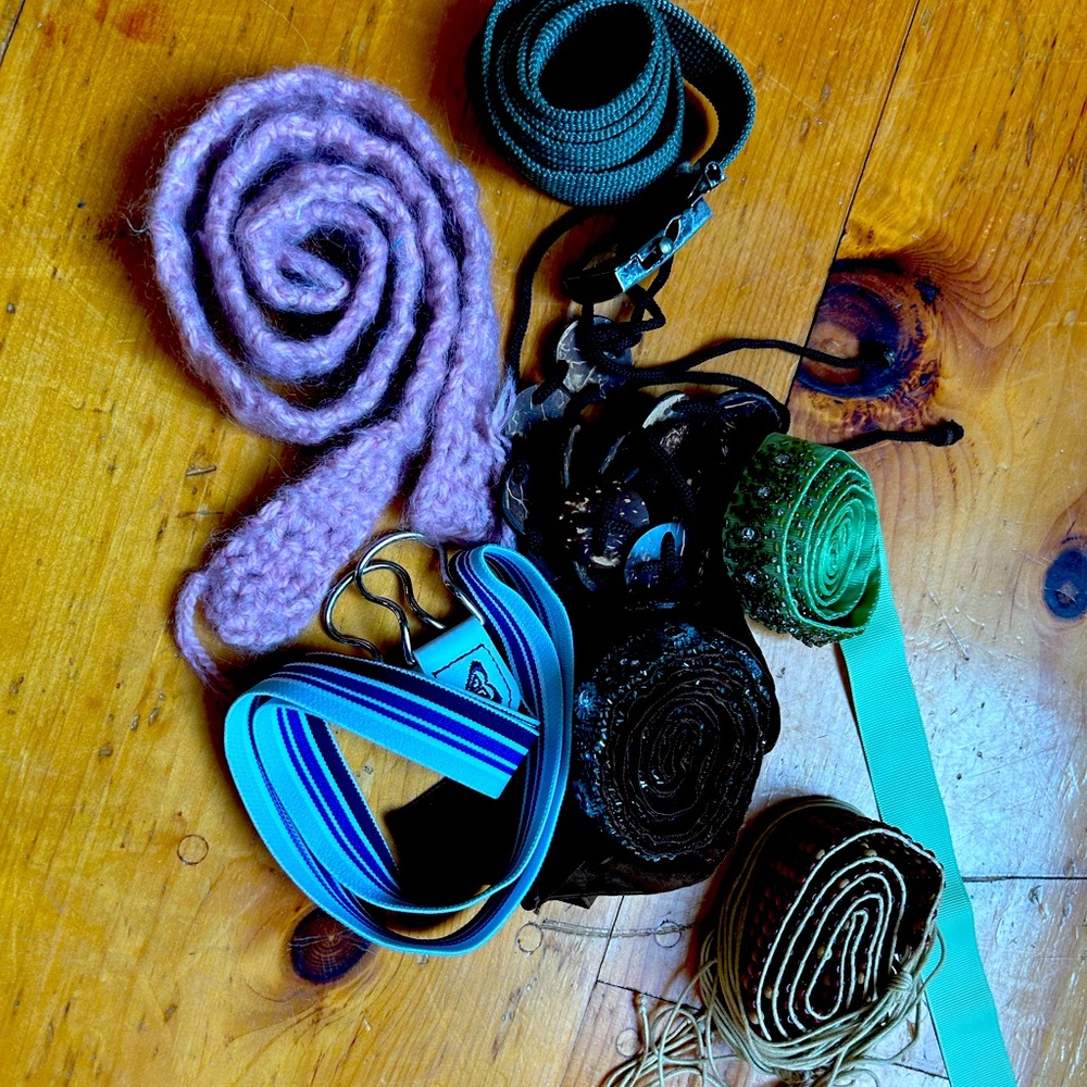 Mixed selection of barely used belts.. some are Jcrew.